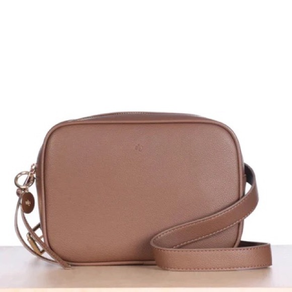 ela Handbags - Ela Belt Bag in Hazelnut Pebble S/M